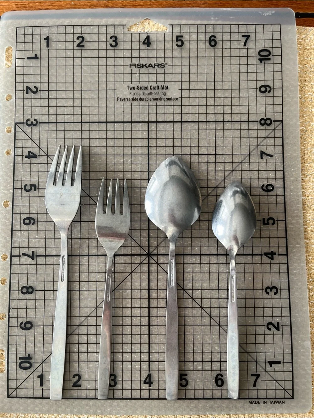 Vintage Oneida Orlando (Stainless) Teaspoons (8)